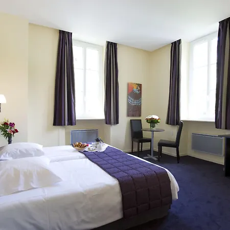 Savoy Szálloda 3*