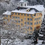 Savoy Hotel 3*